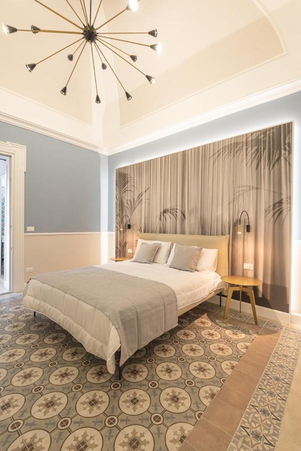 Nitti43 Luxury Apartment Taranto Exterior foto