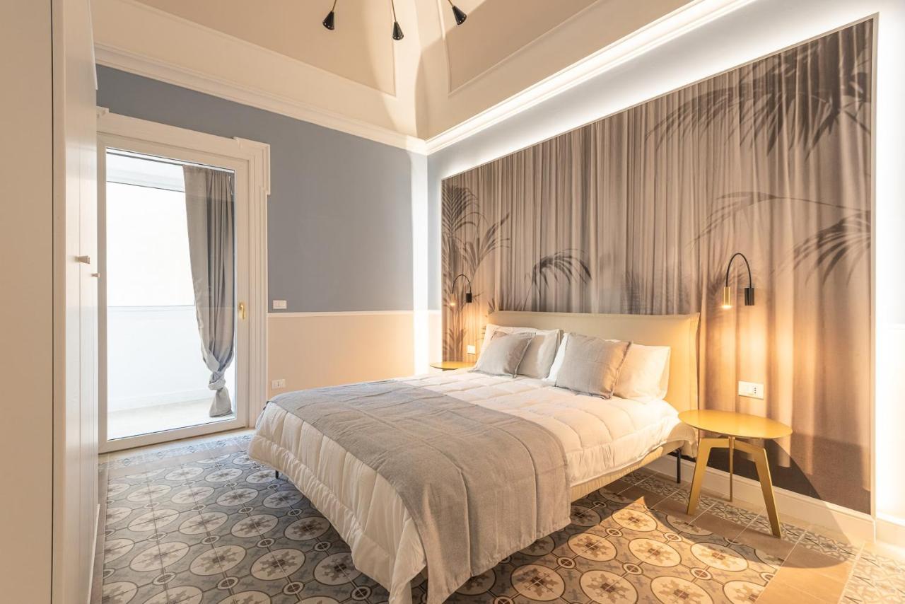 Nitti43 Luxury Apartment Taranto Exterior foto