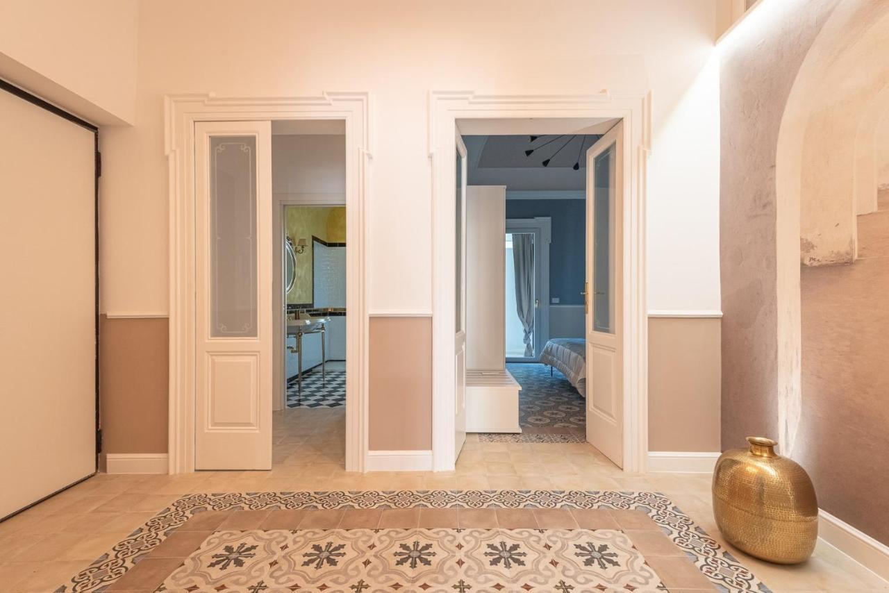 Nitti43 Luxury Apartment Taranto Exterior foto