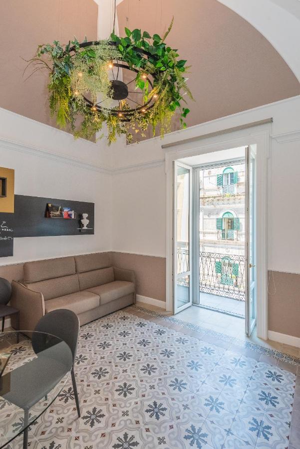 Nitti43 Luxury Apartment Taranto Exterior foto