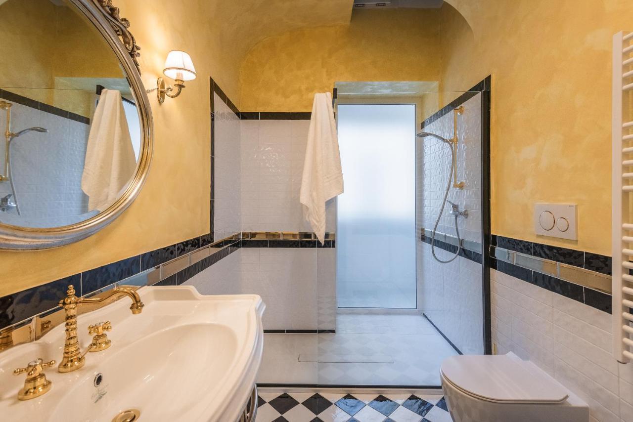 Nitti43 Luxury Apartment Taranto Exterior foto