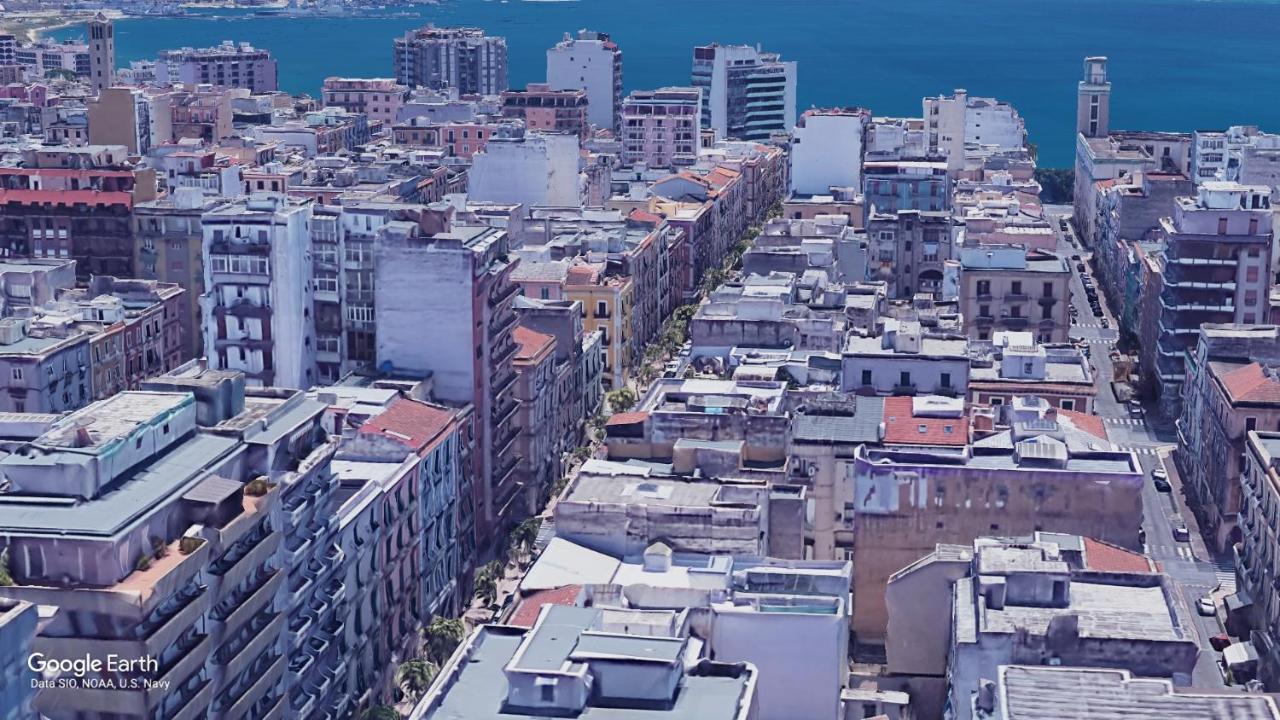 Nitti43 Luxury Apartment Taranto Exterior foto